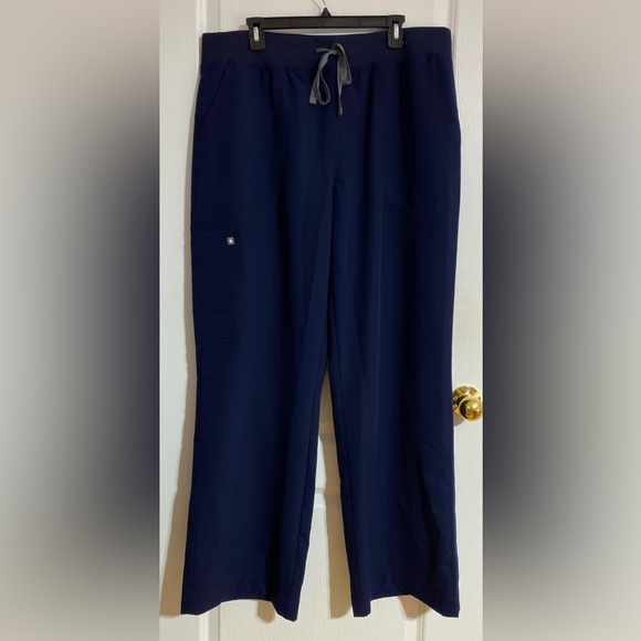 NWT Figs High Waisted Isabel Wide Leg Navy Scrub Pants Size XXL Tall - Picture 7 of 15